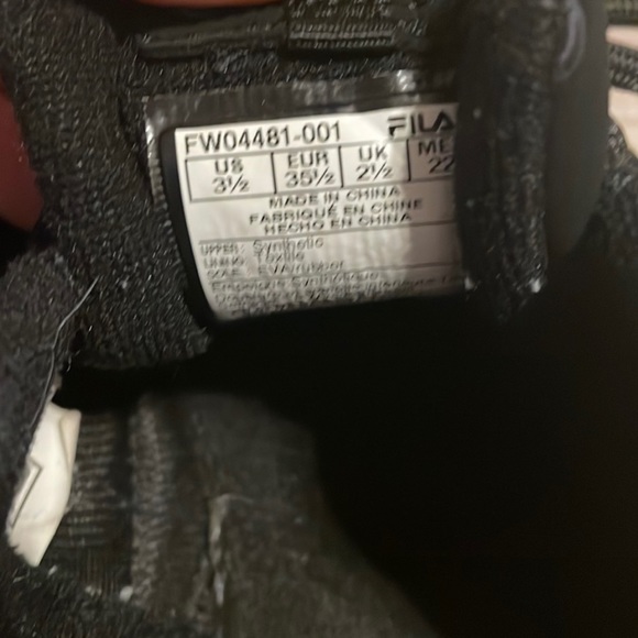 Girls black fila 3.5 disruptor 2 - Picture 6 of 6